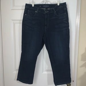 Lane Bryant Low Rise Super Stretch Dark Wash Jean Capris-size 18